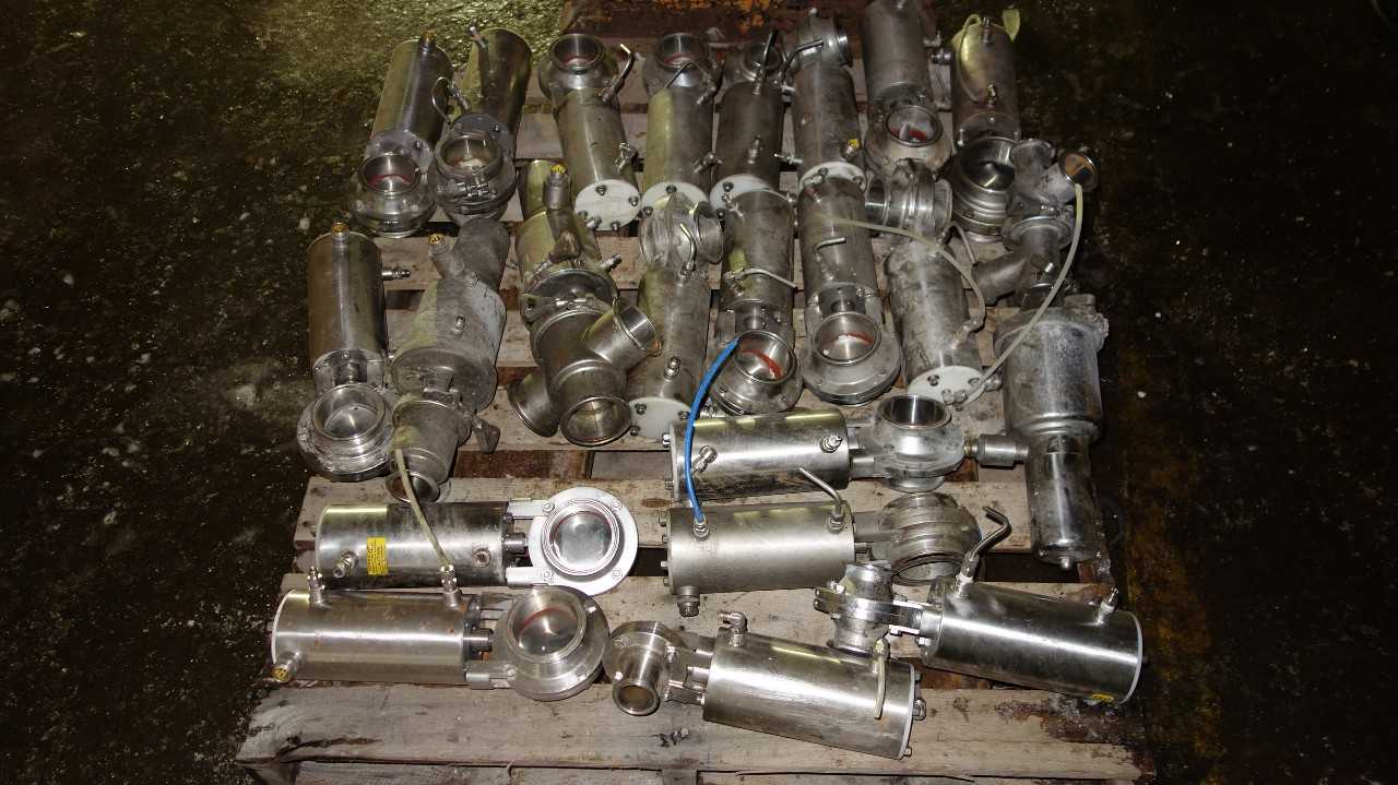 PALLET OF ASSORTED STAINLESS SANITARY BUTTERFLY VALVES, WAUKESHA - FOOD & BEVERAGE