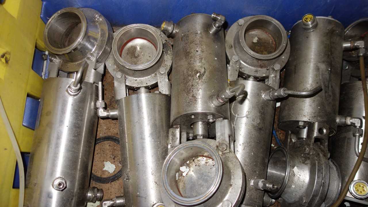 PALLET OF ASSORTED STAINLESS SANITARY BUTTERFLY VALVES, WAUKESHA - FOOD & BEVERAGE