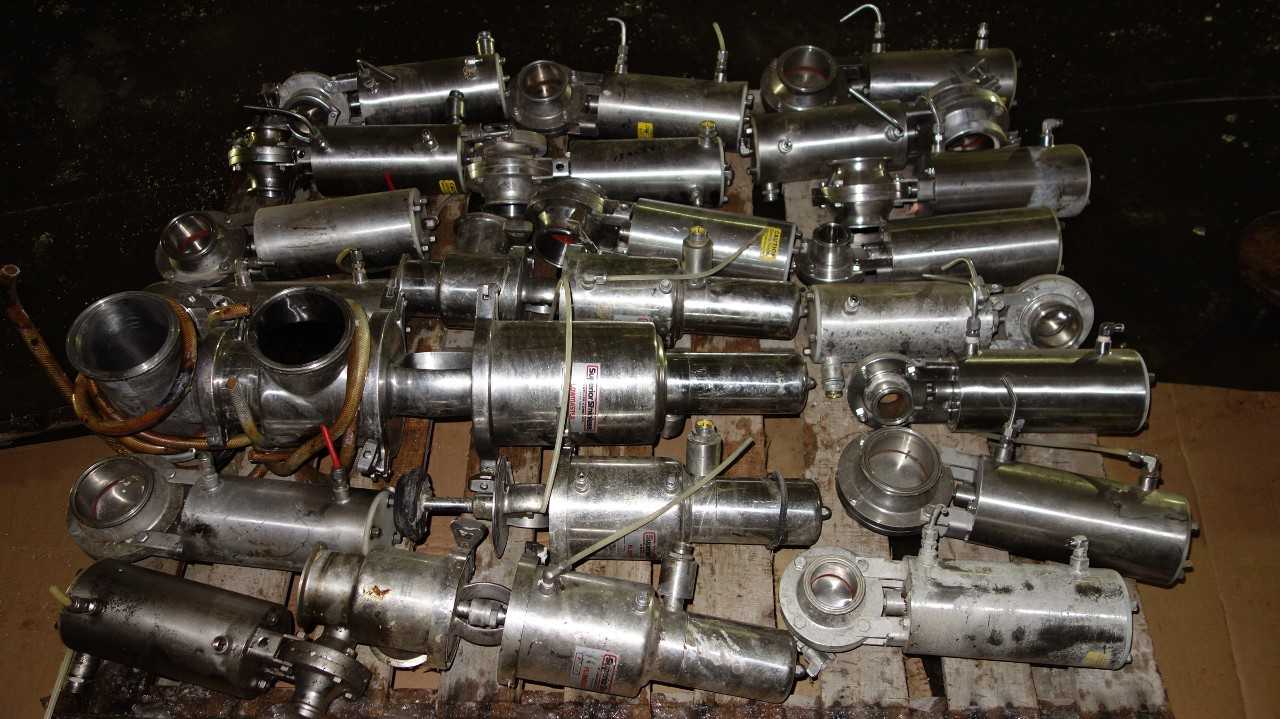 PALLET OF ASSORTED STAINLESS SANITARY BUTTERFLY VALVES, WAUKESHA - FOOD & BEVERAGE
