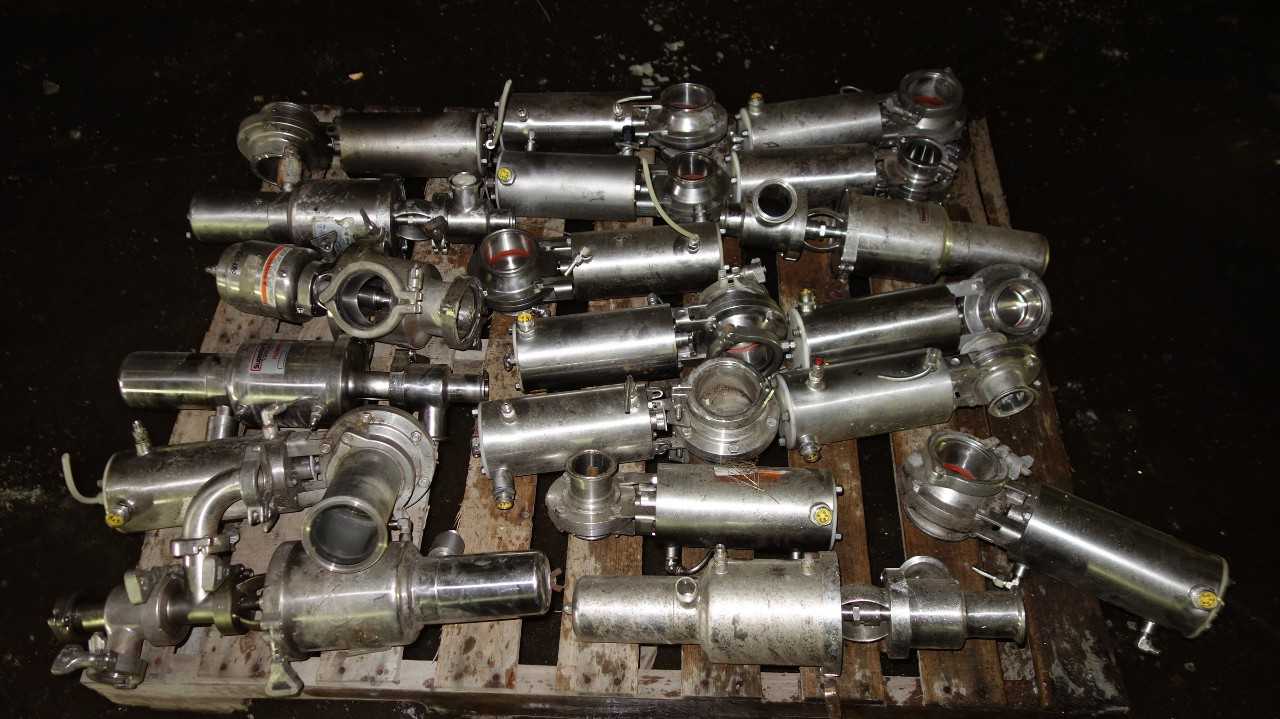 PALLET OF ASSORTED STAINLESS SANITARY BUTTERFLY VALVES, WAUKESHA - FOOD & BEVERAGE