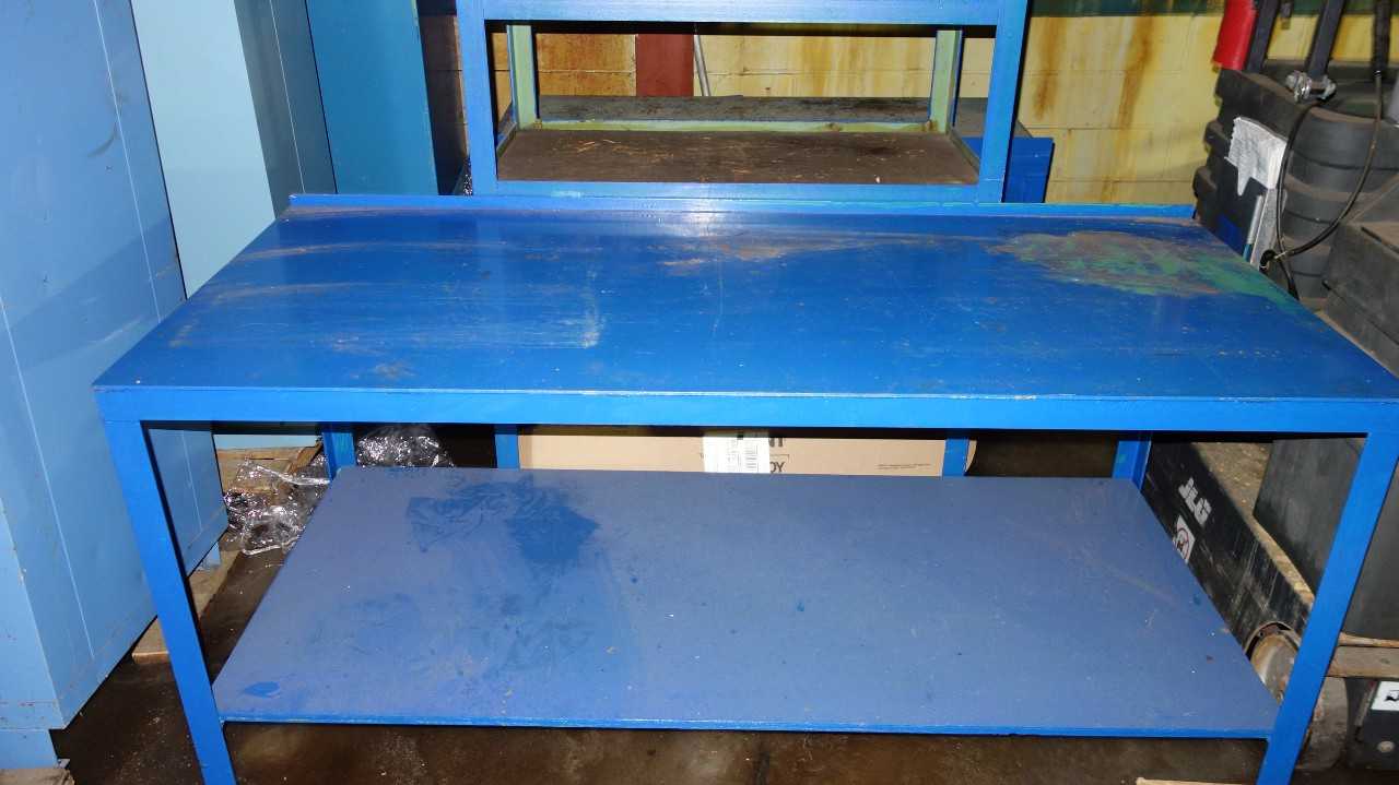 STEEL TOOL WORK TABLE - TOOL STORAGE