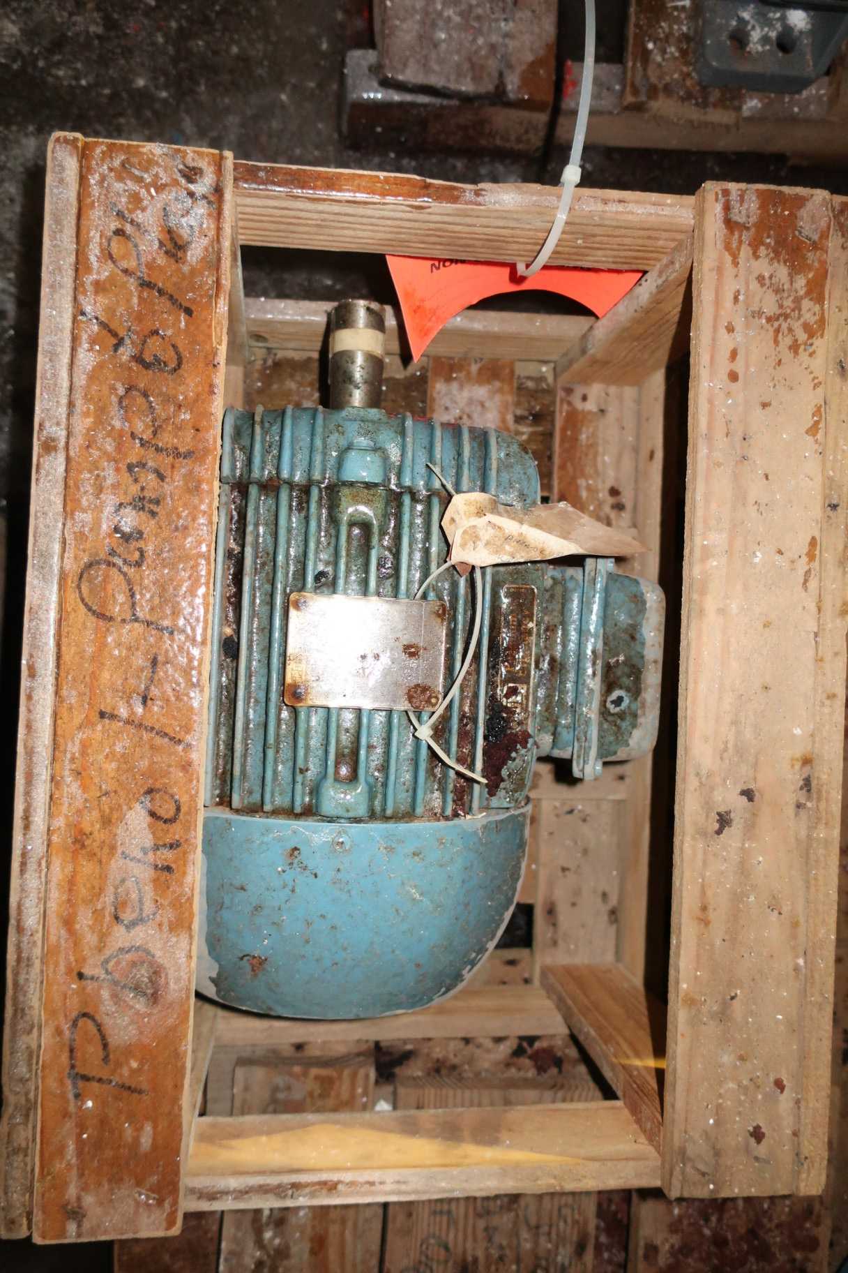 PALLET OF ASSORTED ELECTRIC MOTORS 2HP-7.5HP, WEG, TECO WESTINGHOUSE - ELECTRIC MOTORS