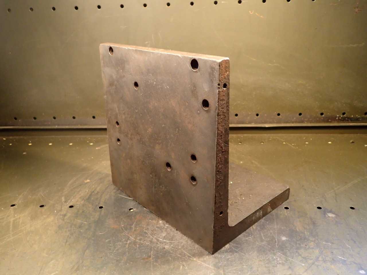 10" x 7-1/4" x 10-1/4" W Cast Iron Right Angle Mill Milling Set-Up Fixture Plate - END MILLS