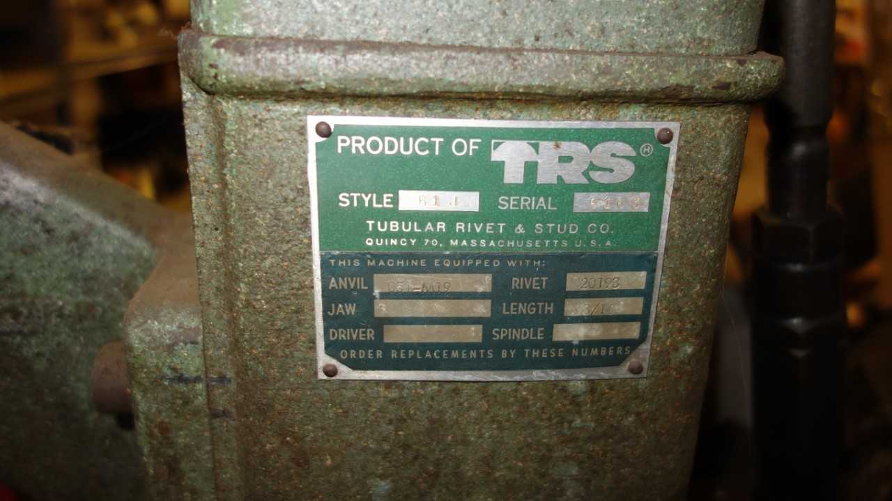 TRS TUBULAR RIVET & STUD 81J RIVET MACHINE - AUTOMATED CUTTING SYSTEMS