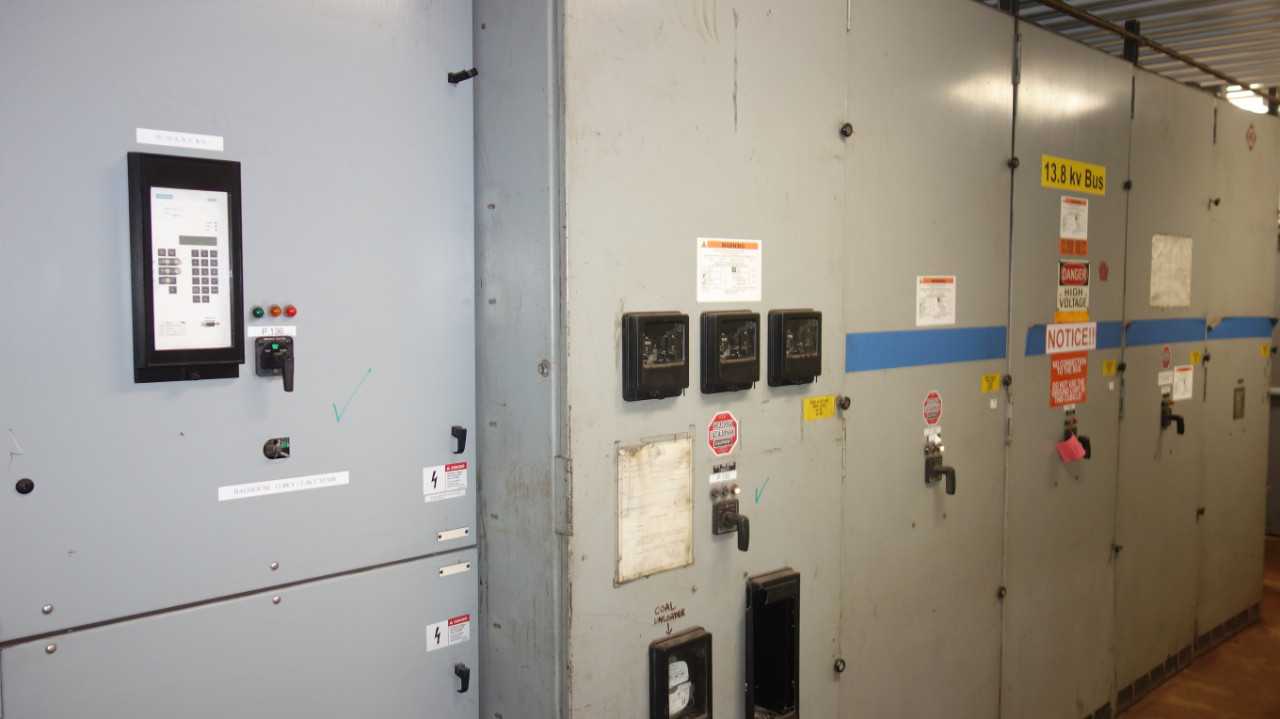 6X SECTIONS OF ALLIS CHALMERS, GE SWITCHGEAR PANELS - AUTOMATION & CONTROLS