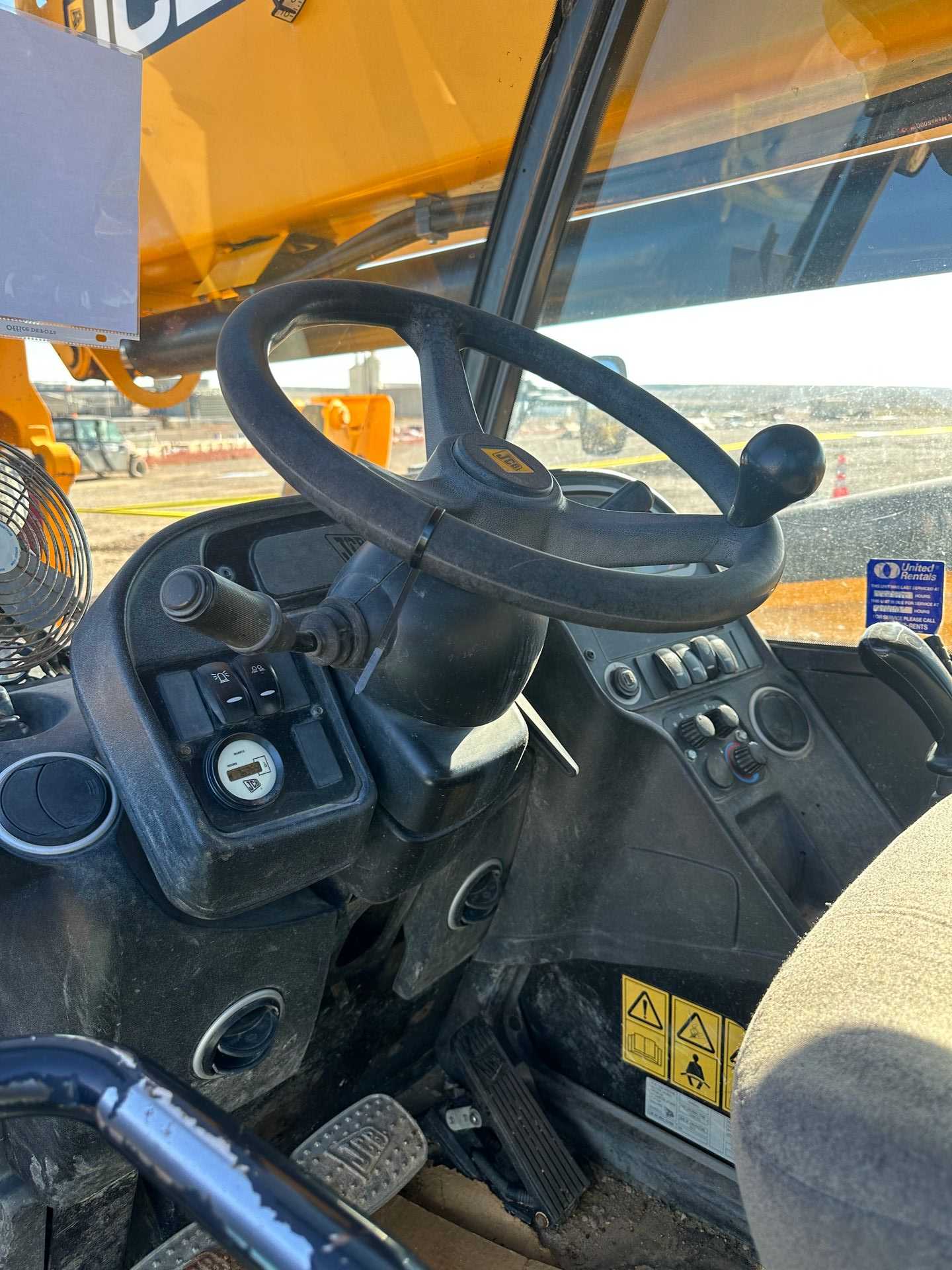 2013 JCB 12K FORKLIFT - FORKLIFTS