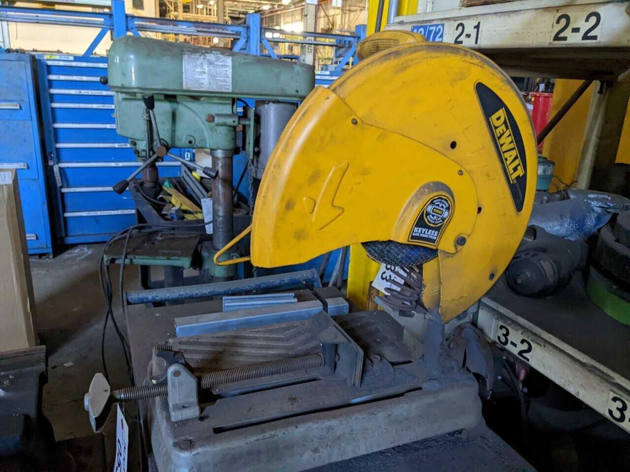 DEWALT D28715 120V-AC CHOP SAW WITH TABLE - ELECTRIC POWER TOOLS