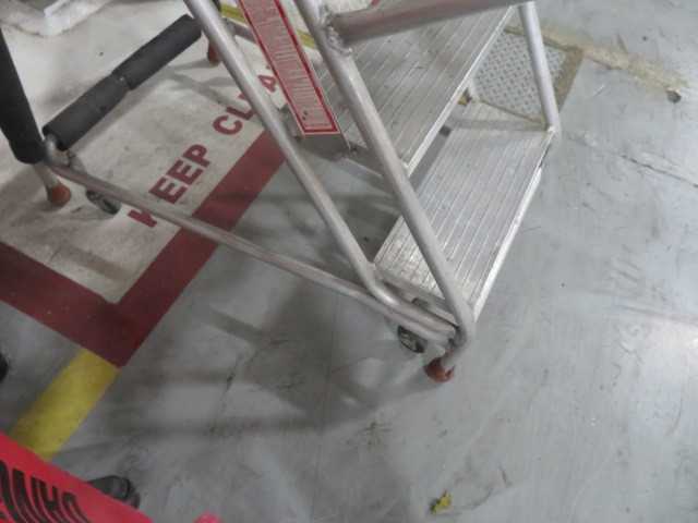 Aluminum Step on Wheels - MISCELLANEOUS