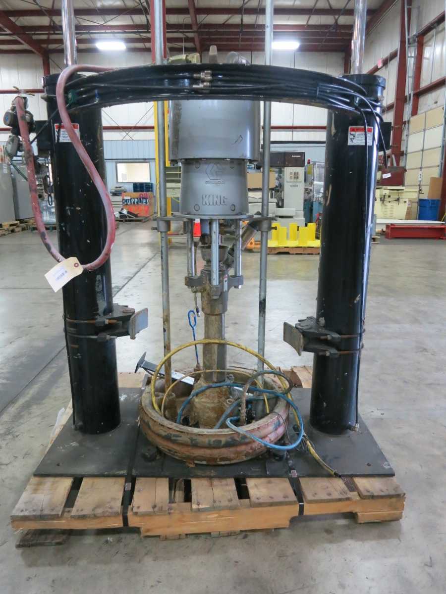 GRACO 970204 GREASE PUMP SER F04A W/ PNEUMATIC CROSSOVER - PUMPS