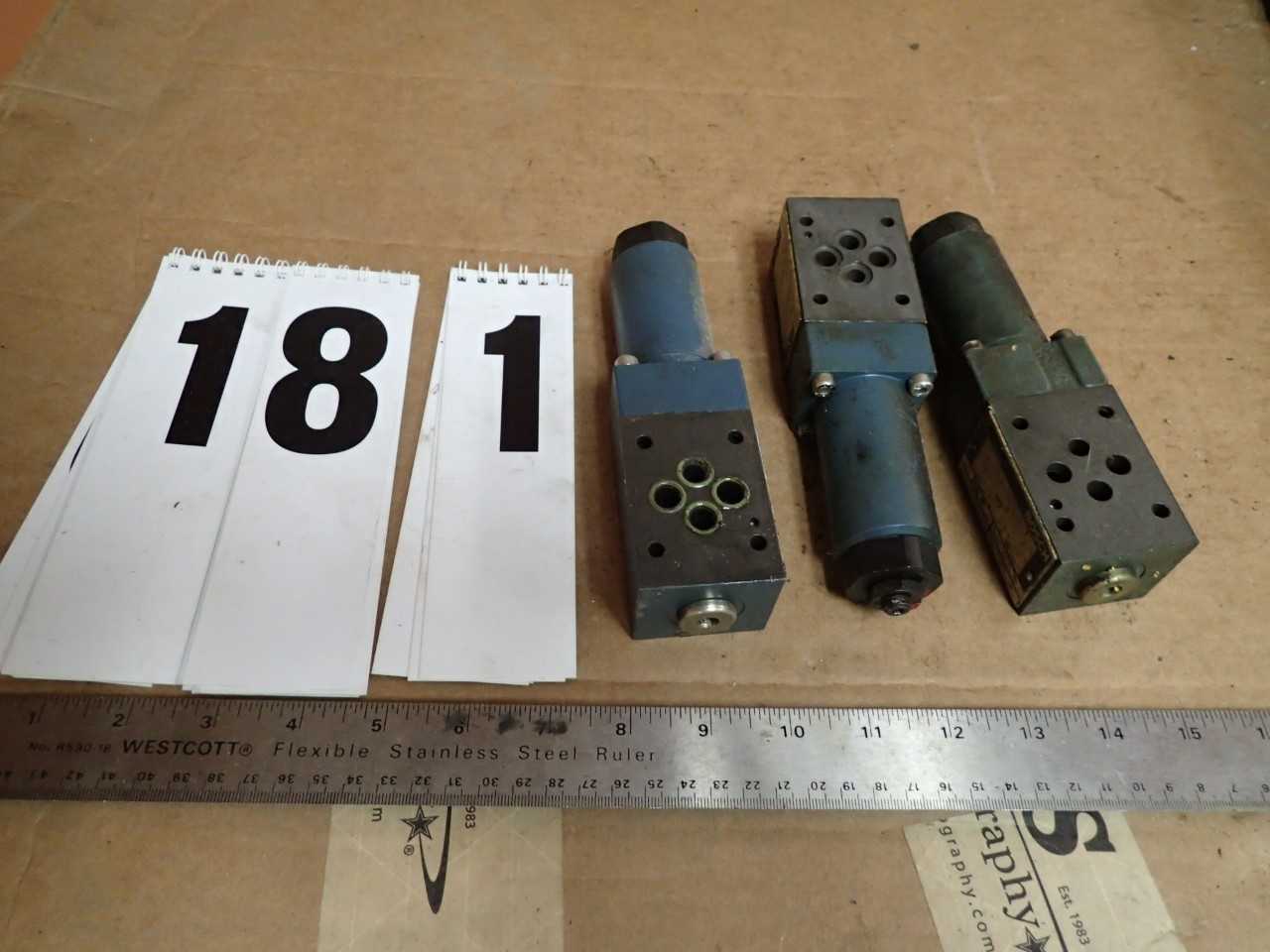 3 Pcs Bosch D-811-150-203 Hydraulic Valves - HYDRAULIC VALVE