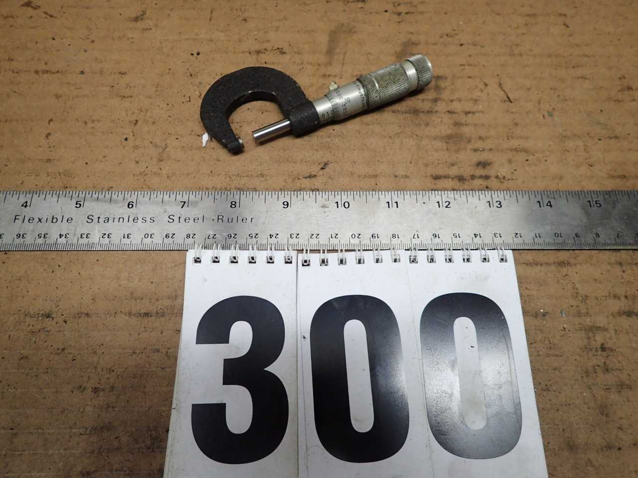 Brown & Sharpe 0-1" Outside Micrometer .001" - MACHINING ACCESSORIES & TOOLING