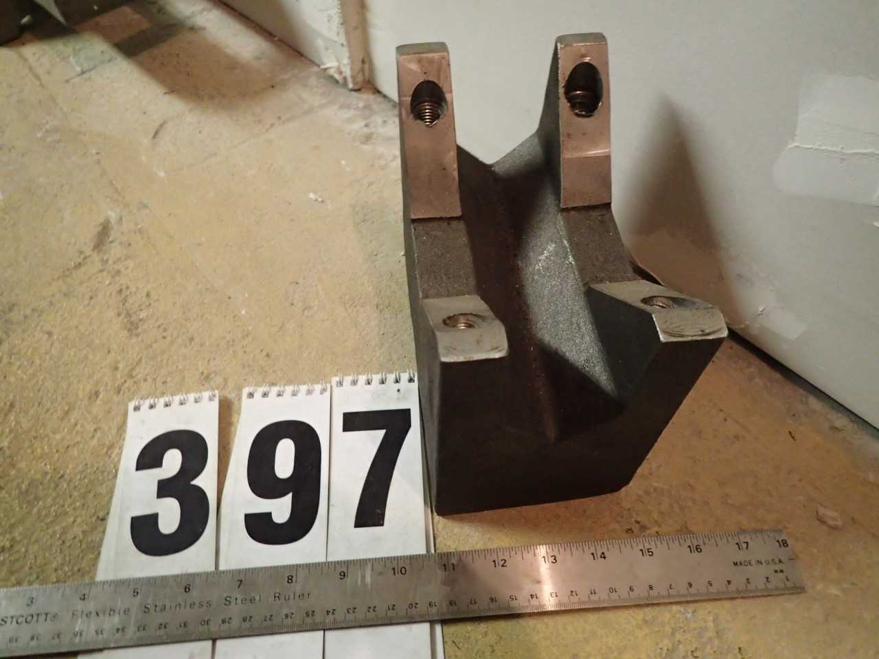 Large V-Block - MACHINING ACCESSORIES & TOOLING