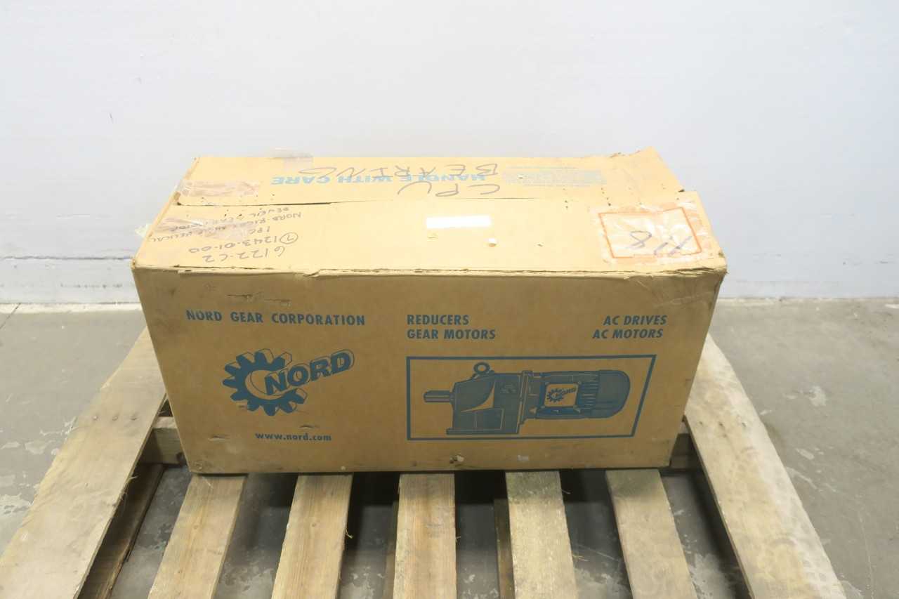 NORD 92372LX-100 L/4 CUS BRE40 HL GEAR MOTOR 3HP 230/460V-AC 10.84:1 - ELECTRIC MOTORS