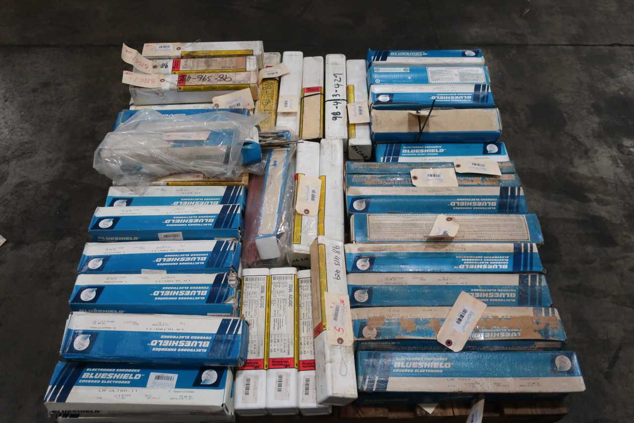 1 PALLET OF ASSORTED WELDING ELECTRODES BLUESTREAK AVESTA - WELDING SUPPLIES
