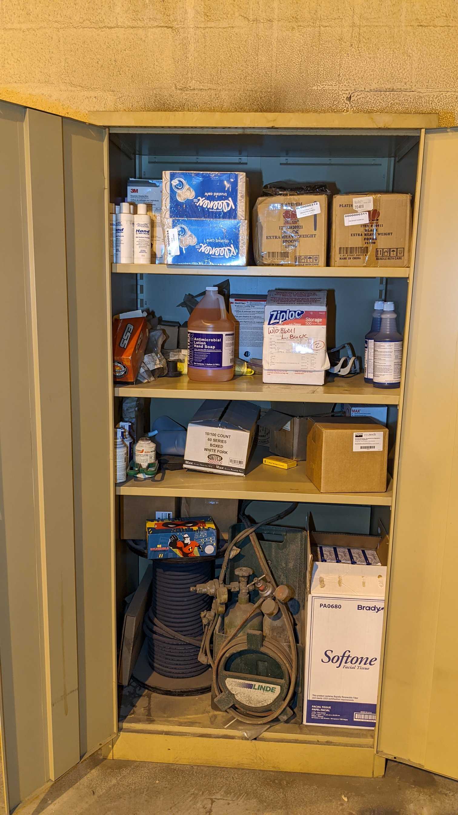 CABINET WITH CONTENTS - INDUSTRIAL PARTS