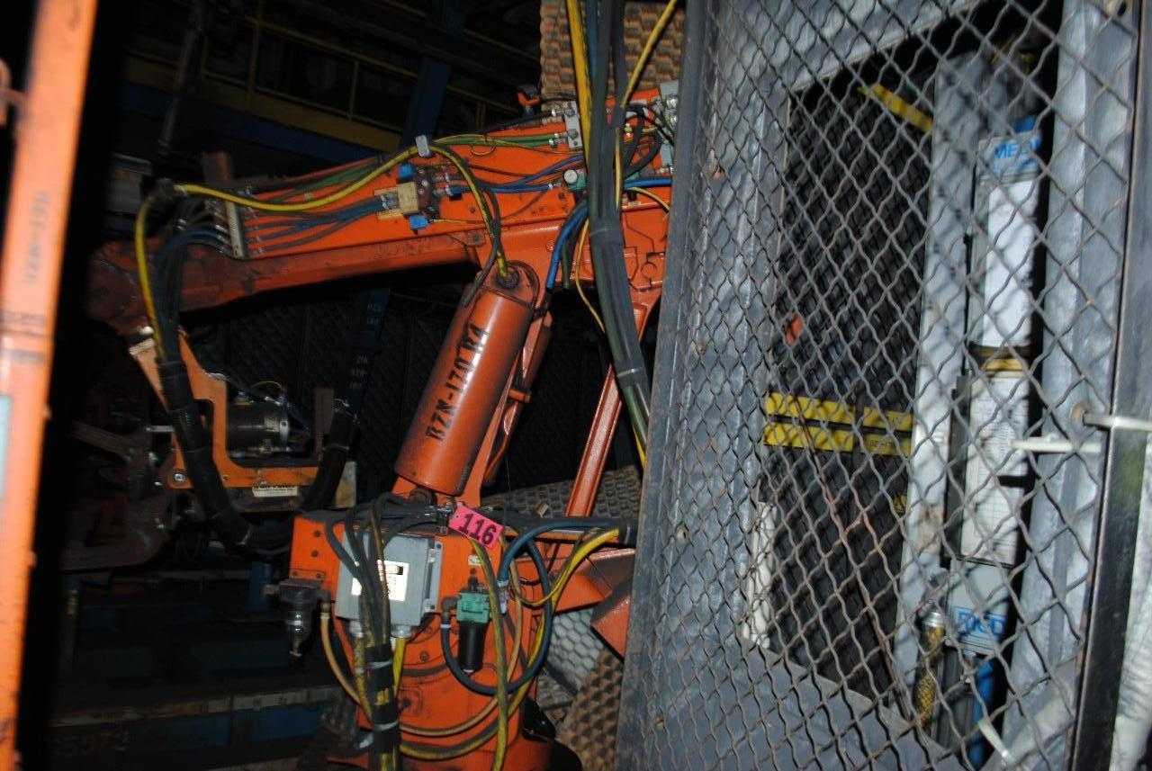ABB IRB 6400 Industrial Robot with Welder - INDUSTRIAL ROBOTS