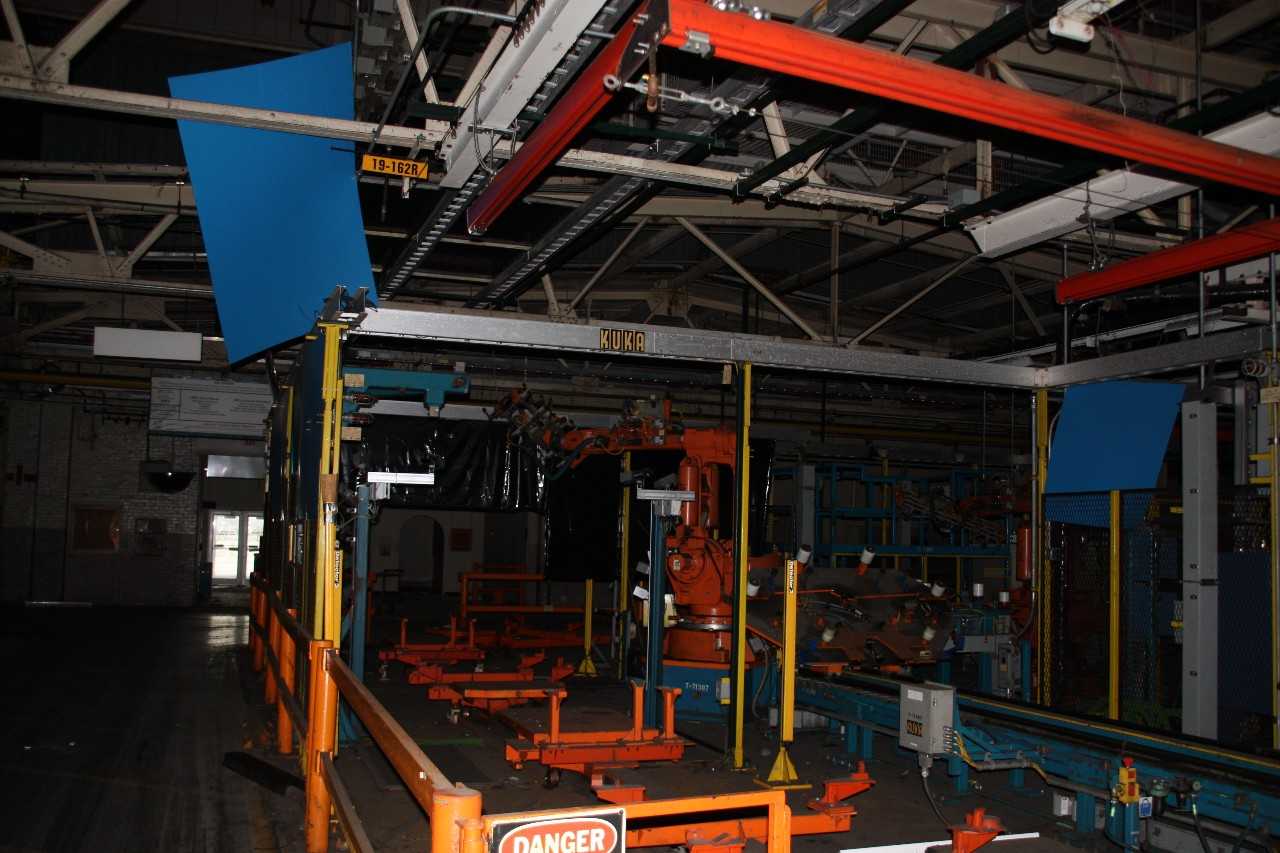 Glass area robot cells complete - MACHINING ACCESSORIES & TOOLING