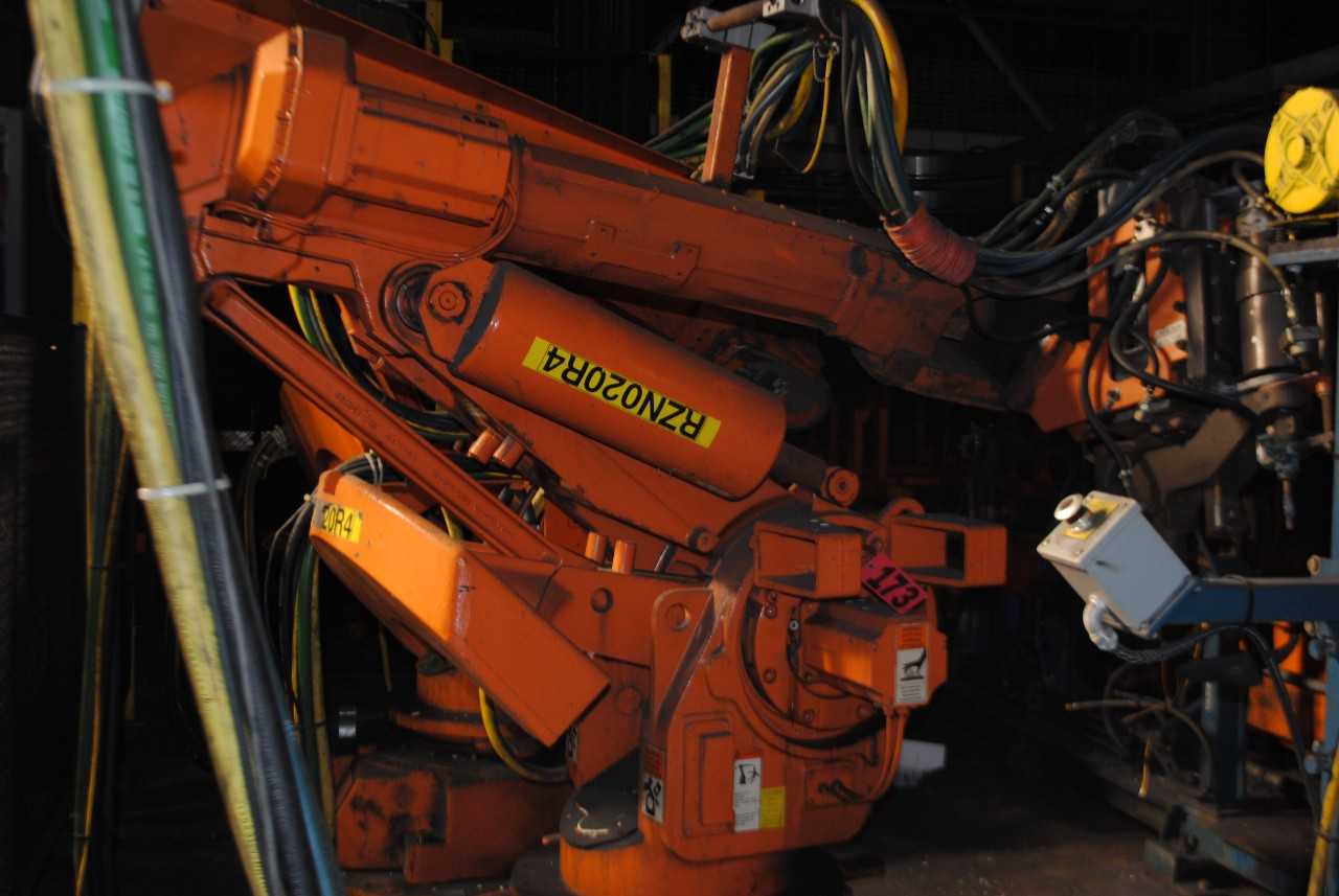 ABB IRB 6400 Industrial Robot with Welder - INDUSTRIAL ROBOTS
