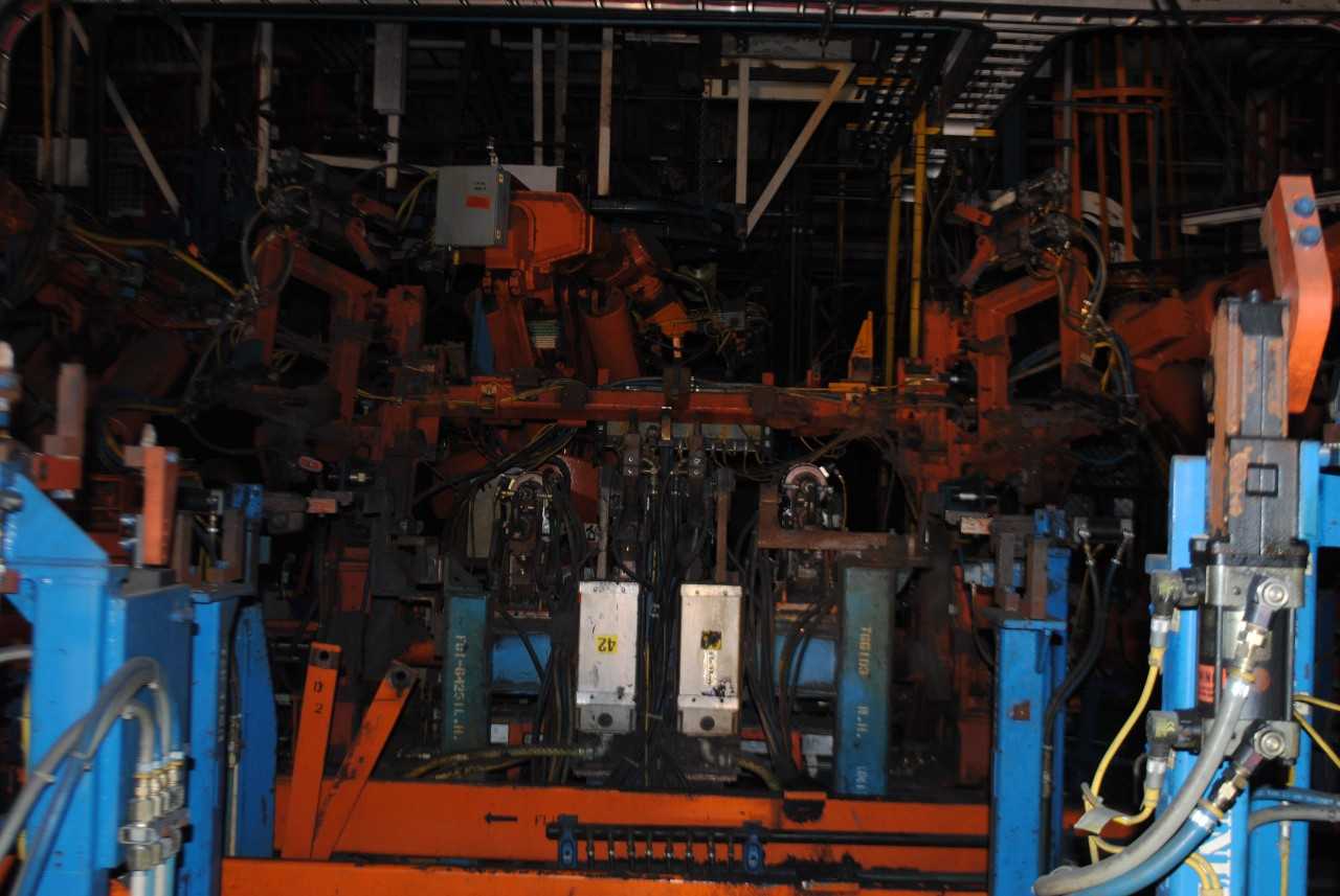 6 Count of --   ABB IRB 6400 Industrial Robots with Welder - MACHINING ACCESSORIES & TOOLING