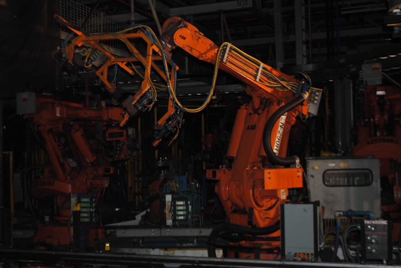 9 Count of --   ABB IRB 6400 Industrial Robots with Welder - MACHINING ACCESSORIES & TOOLING