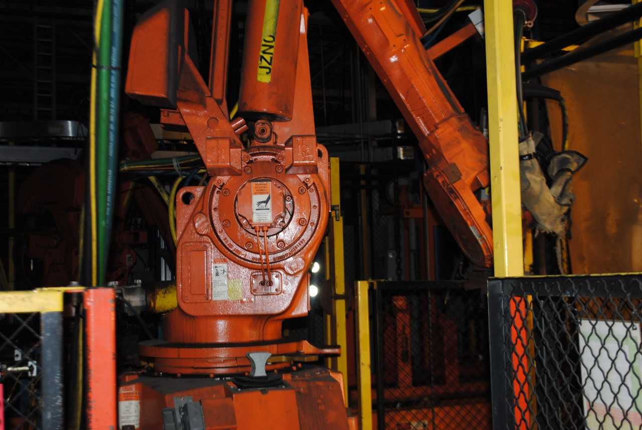 10 Count of --   ABB IRB 6400 Industrial Robots with Welder - MACHINING ACCESSORIES & TOOLING