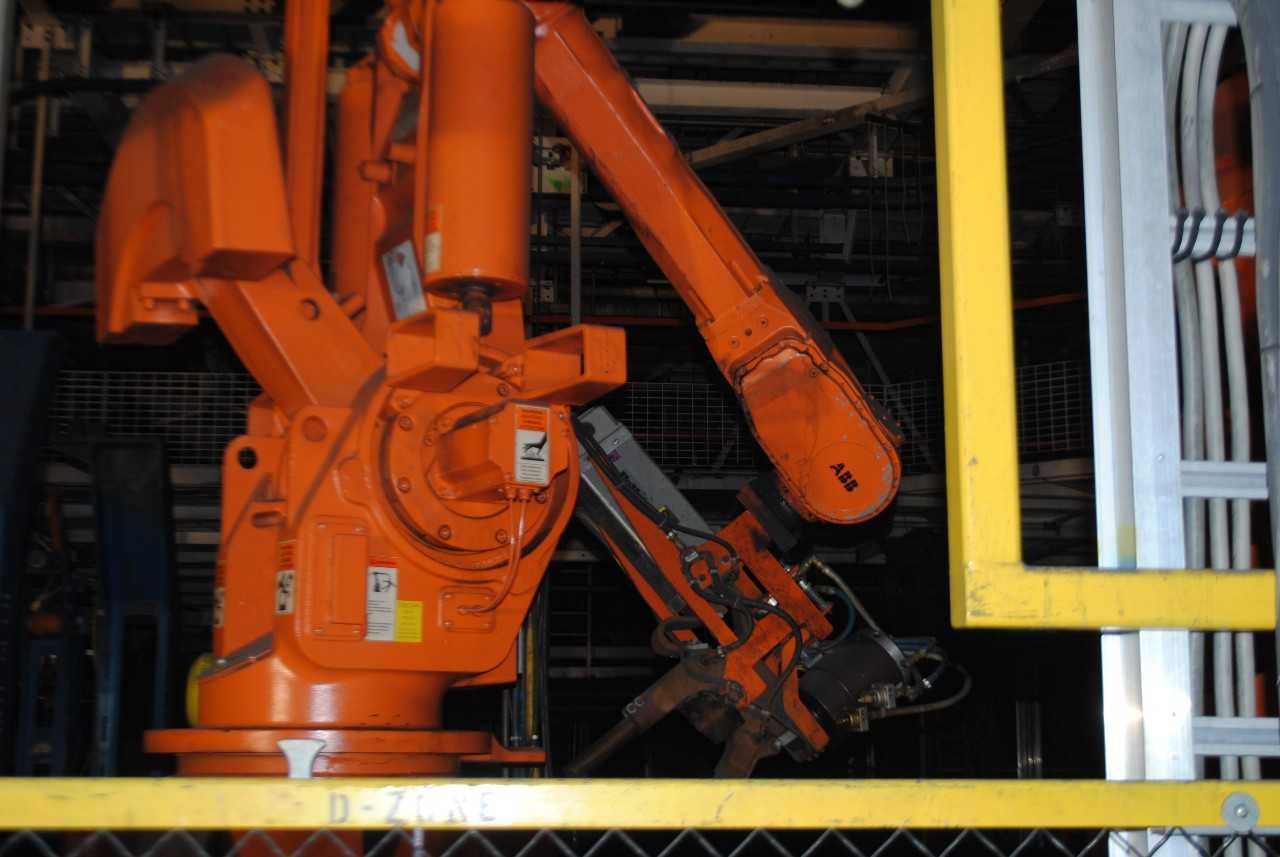 8 Count of --   ABB IRB 6400 Industrial Robots with Welder - MACHINING ACCESSORIES & TOOLING