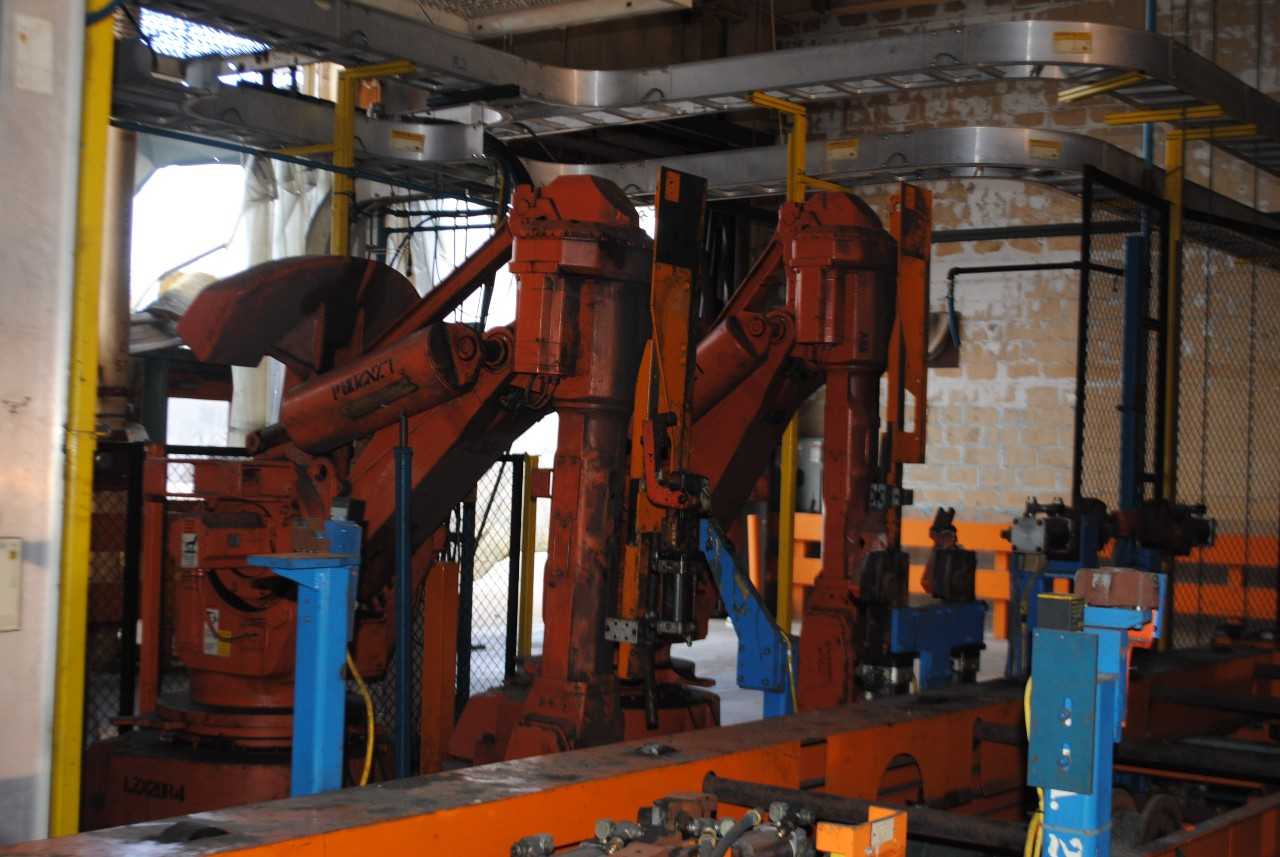 4 Count of --   ABB IRB 6400 Industrial Robots with Welder - MACHINING ACCESSORIES & TOOLING