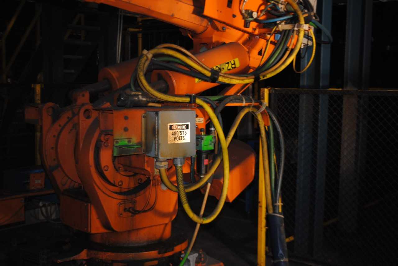 4 Count of --   ABB IRB 6400 Industrial Robots with Welder - MACHINING ACCESSORIES & TOOLING