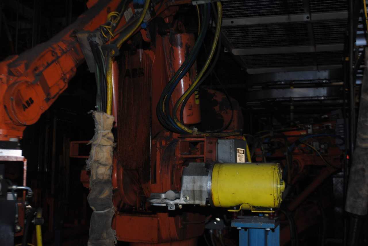 7 Count of --   ABB IRB 6400 Industrial Robots with Welder - MACHINING ACCESSORIES & TOOLING