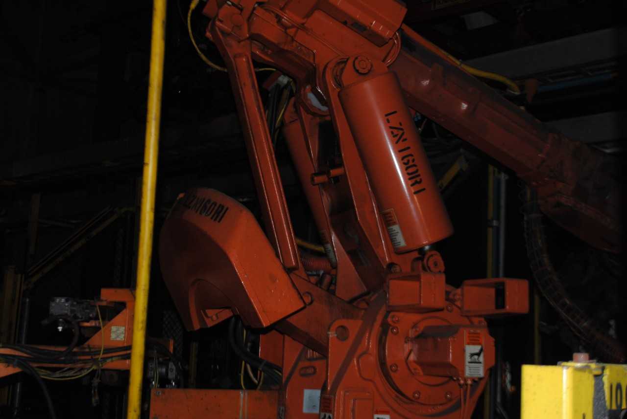 9 Count of --   ABB IRB 6400 Industrial Robots with Welder - MACHINING ACCESSORIES & TOOLING