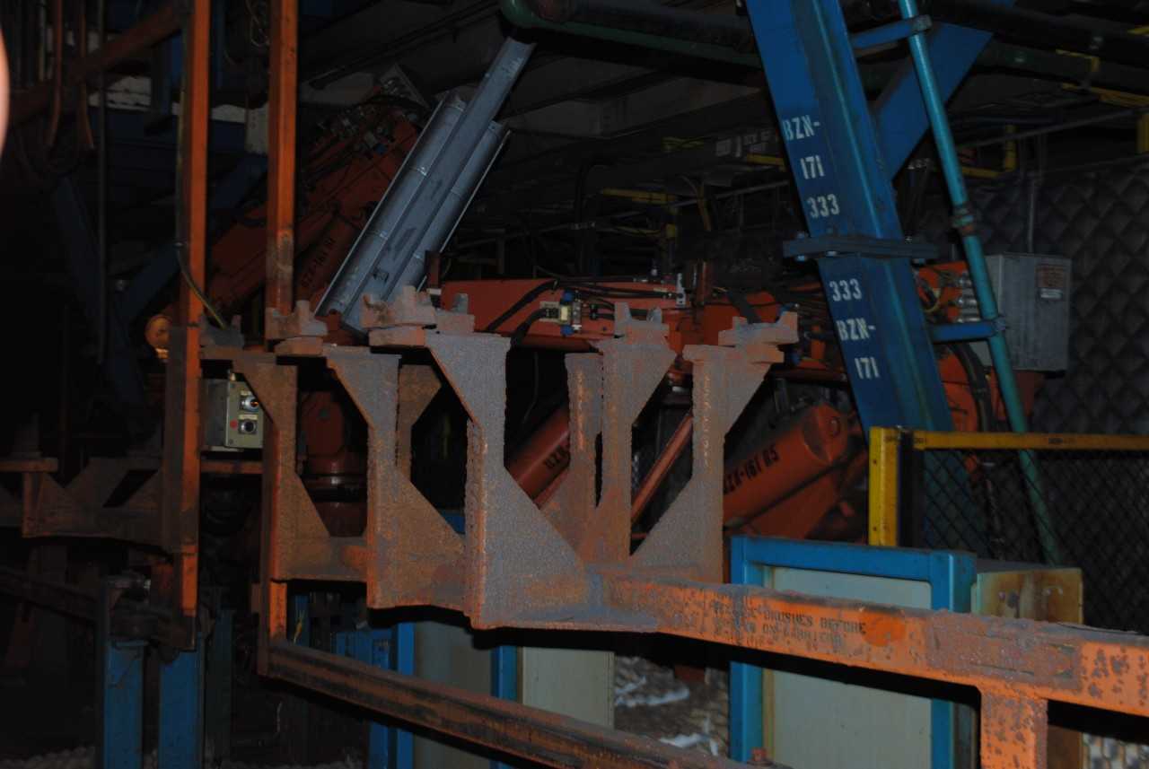 6 Count of --   ABB IRB 6400 Industrial Robots with Welder - MACHINING ACCESSORIES & TOOLING