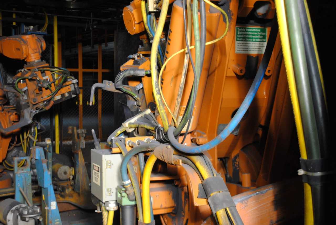 8 Count of --   ABB IRB 6400 Industrial Robots with Welder - MACHINING ACCESSORIES & TOOLING