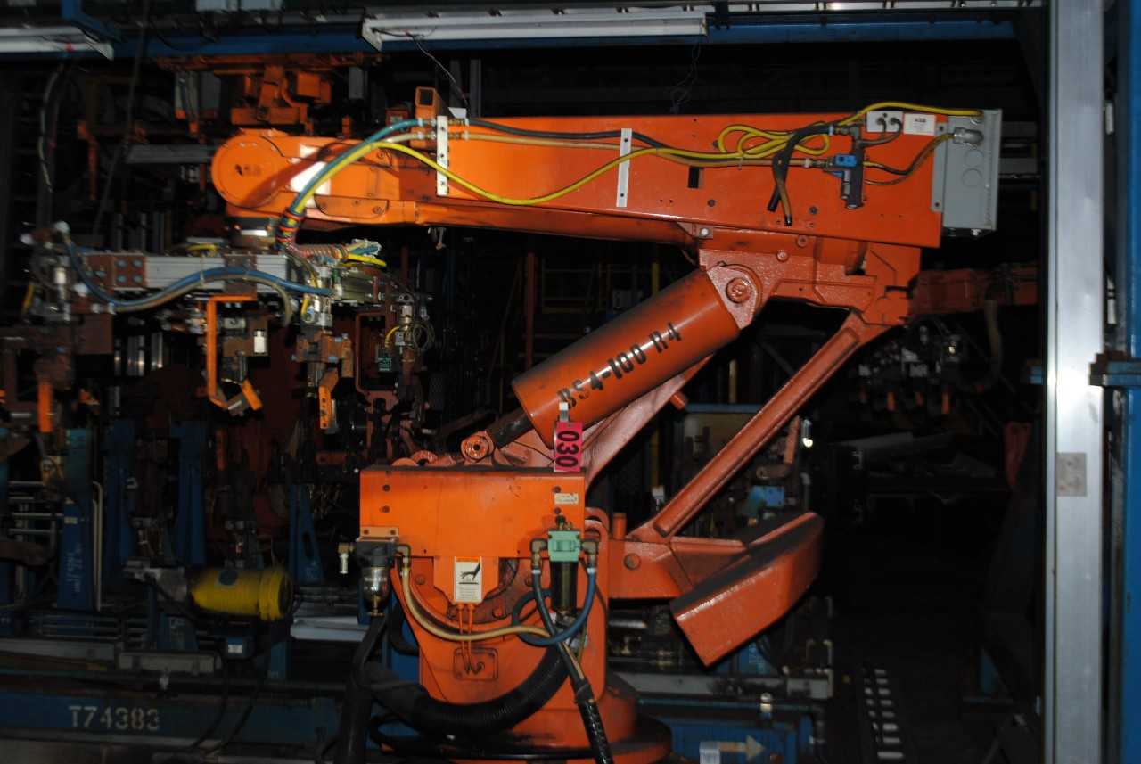 ABB IRB 6400 Industrial Robot with Welder - INDUSTRIAL ROBOTS