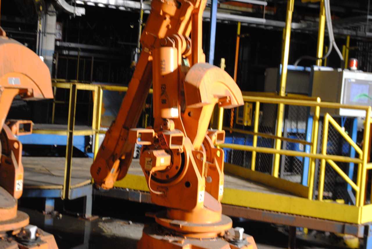 ABB IRB 6400 Industrial Robot - INDUSTRIAL ROBOTS