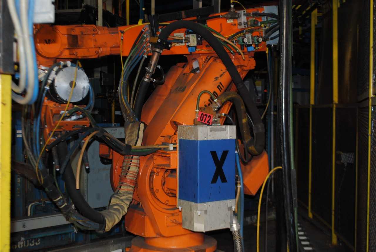 ABB IRB 6400 Industrial Robot - INDUSTRIAL ROBOTS
