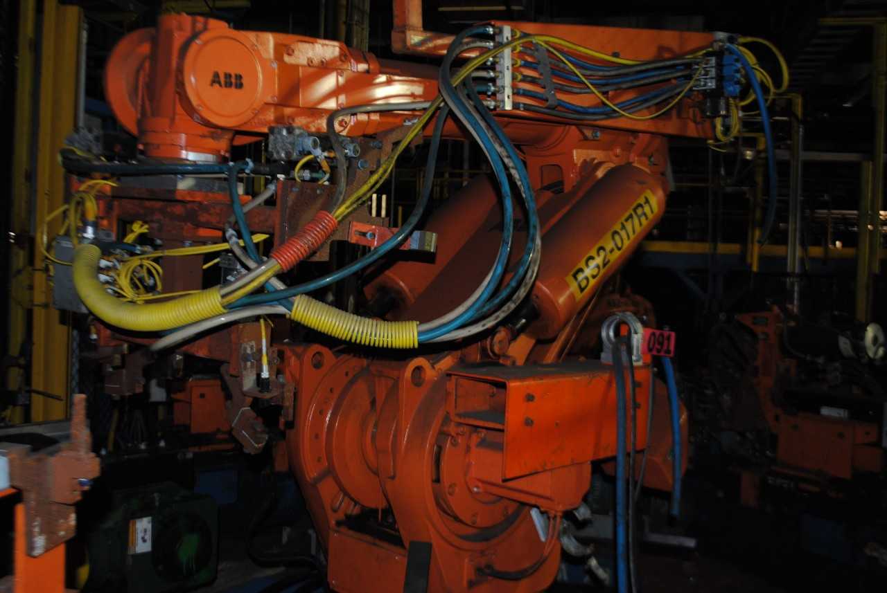 ABB IRB 6400 Industrial Robot - INDUSTRIAL ROBOTS