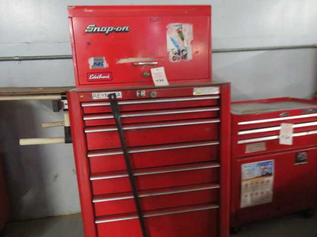 7 Drawer Tool Box Snap On with tool box on top (lot) - MISCELLANEOUS