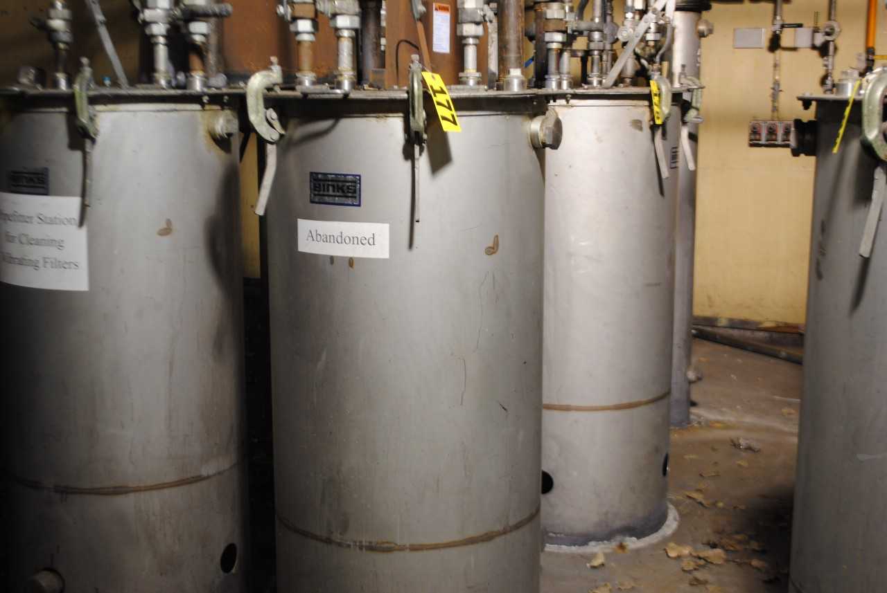 Binks Stainless Steel Mix Tank - MISCELLANEOUS