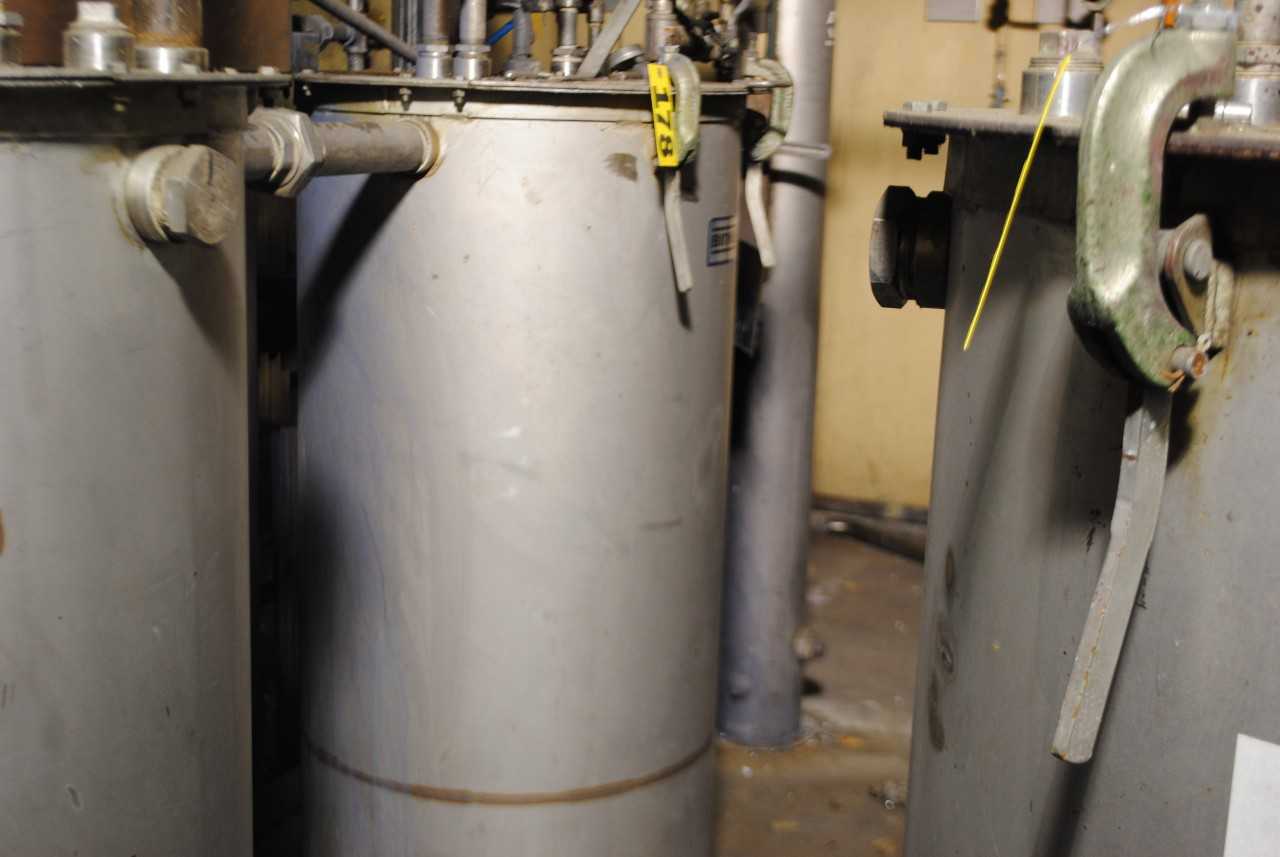 Binks Stainless Steel Mix Tank - MISCELLANEOUS