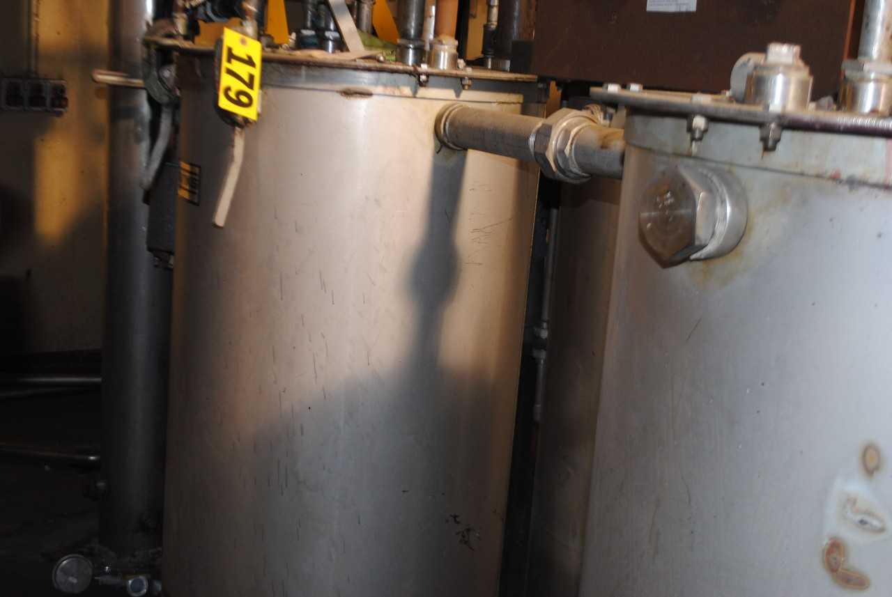 Binks Stainless Steel Mix Tank - MISCELLANEOUS