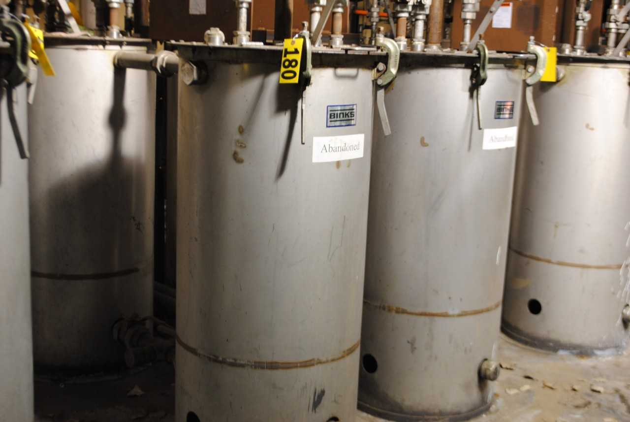 Binks Stainless Steel Mix Tank - MISCELLANEOUS