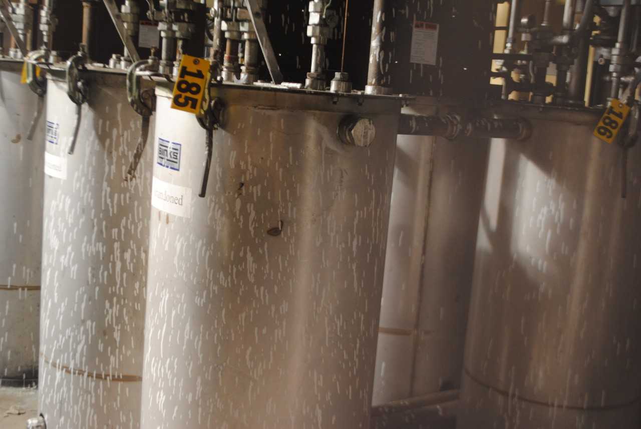 Binks Stainless Steel Mix Tank - MISCELLANEOUS