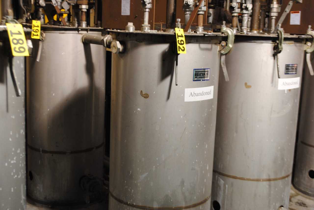 Binks Stainless Steel Mix Tank - MISCELLANEOUS