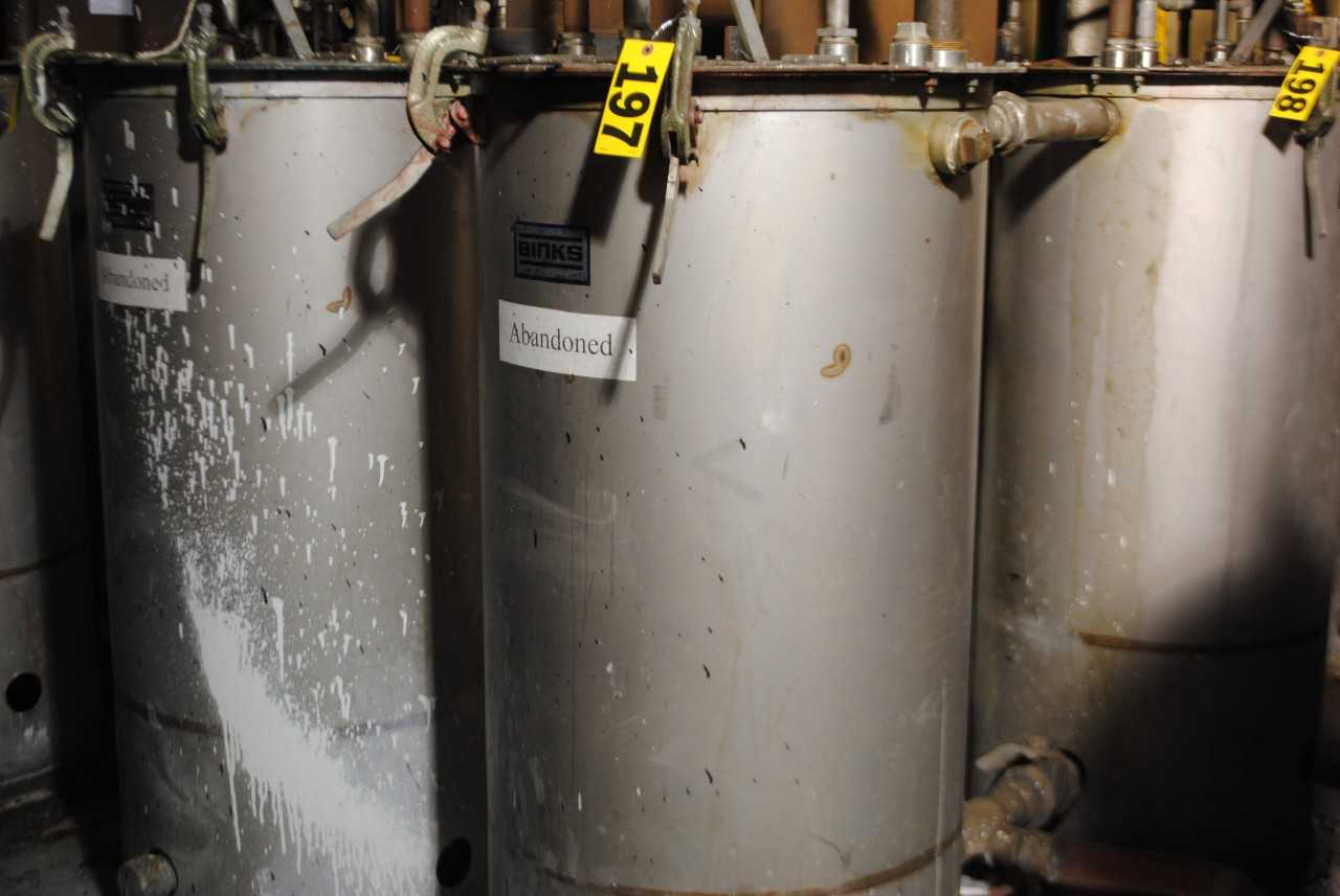 Binks Stainless Steel Mix Tank - MISCELLANEOUS