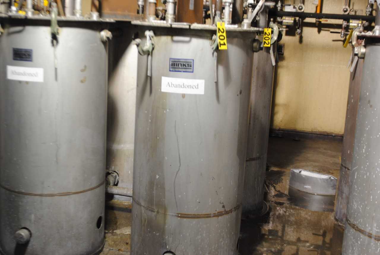 Binks Stainless Steel Mix Tank - MISCELLANEOUS