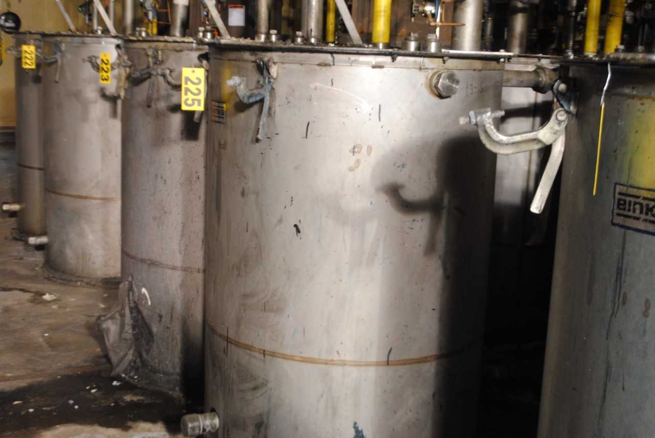 Binks Stainless Steel Mix Tank - MISCELLANEOUS