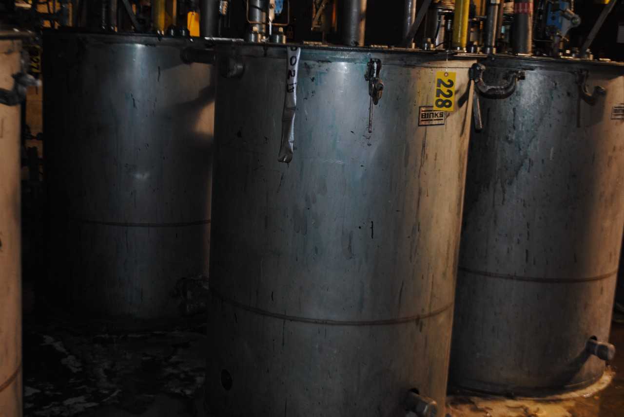 Binks Stainless Steel Mix Tank - MISCELLANEOUS