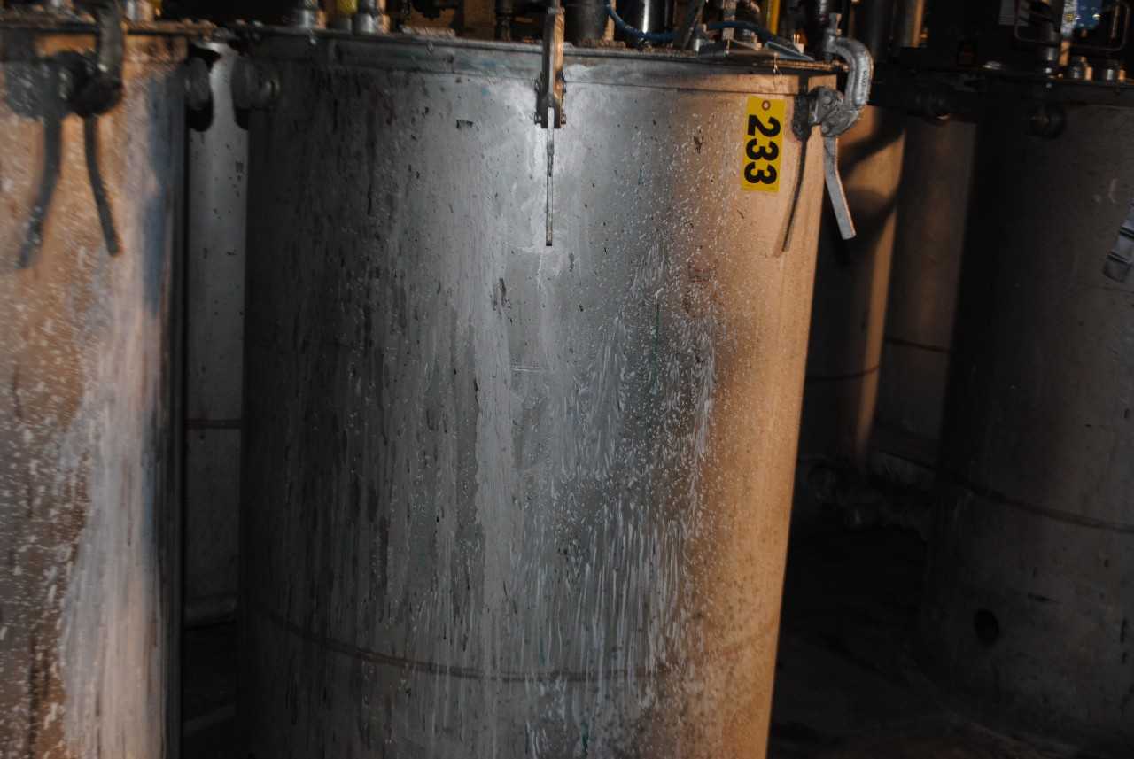 Binks Stainless Steel Mix Tank - MISCELLANEOUS