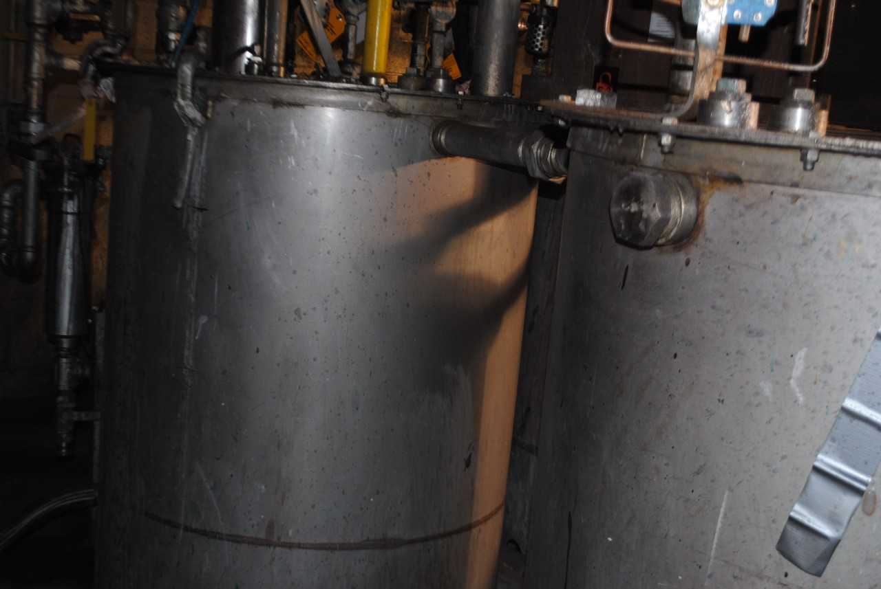 Binks Stainless Steel Mix Tank - MISCELLANEOUS