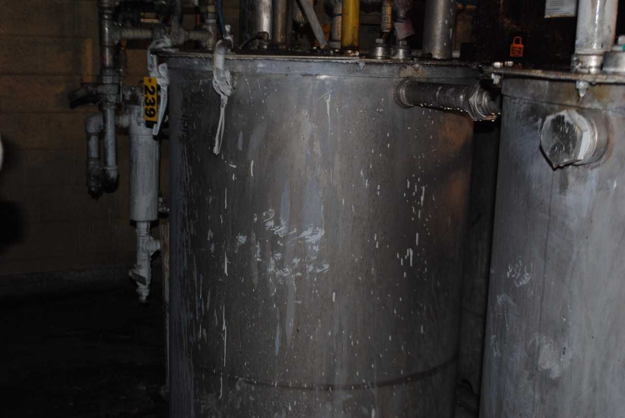Binks Stainless Steel Mix Tank - MISCELLANEOUS